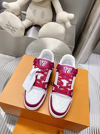 LOUIS VUITTON TRAINER SNEAKER RED