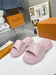 LV Pool Mule Pink - 4