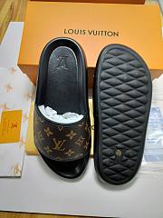 Louis Vuitton Waterfront Mule Brown - 3
