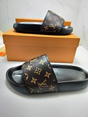 Louis Vuitton Waterfront Mule Brown - 4