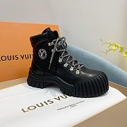 Louis Vuitton's Ruby flat ranger Black Patent Monogram canvas and calf leather - 4