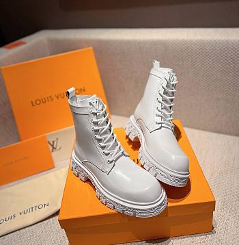 Louis Vuitton Baroque Ranger Boots White