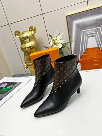 Louis Vuitton Signature Ankle Boot Black Heel 5.5 cm
