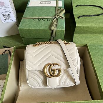 GG Marmont Mini Shoulder Bag White Size 18x13.5x8 cm