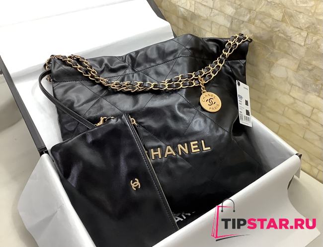 Chanel Oil Wax Leather Bag Black Size 35x37x6 cm - 1
