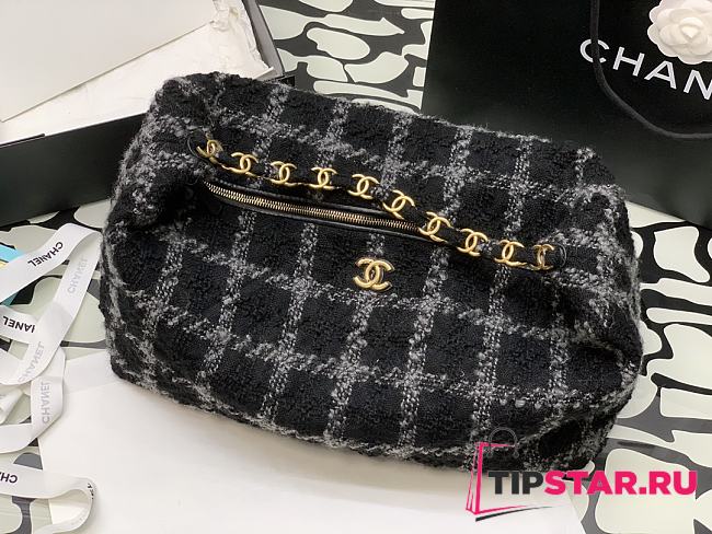 Chanel Wool Tweed Hobo Bag Black Gray Size 50x33x24 cm - 1