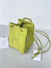 Bottega Veneta Small Bucket Bag Avocado Green Size 19x14x13 cm - 1