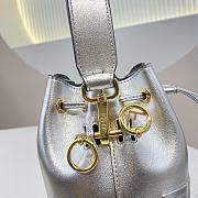 Fendi Mon Tresor Small Bucket Bag Silver Calfskin Size 12x10x18 cm - 2
