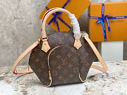 Louis Vuitton M46196 Presbyopia Shell Bag Size 28x21x8 cm - 4