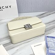 Givenchy 4G Series Bag White Size 21x15x6 cm - 5