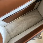 Gucci GG Matelassé Leather Small Handbag Brown Size 18x13x6.5 cm - 4