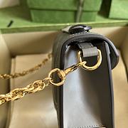 Gucci GG Matelassé Leather Small Handbag Gray Size 18x13x6.5 cm - 5