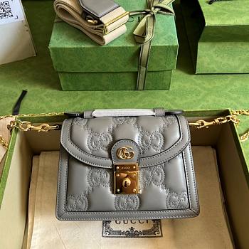 Gucci GG Matelassé Leather Small Handbag Gray Size 18x13x6.5 cm