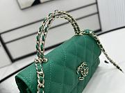 Chanel Green Handbag Size 18x10x4.5 cm - 5