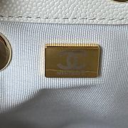 Chanel White Backpack Size 21x20x12 cm - 2