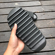 Adidas Yeezy Slipper Black - 3