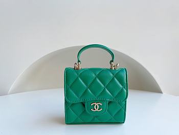 Chanel Mini Vanity With Top Handle Green Size 11x11x4 cm