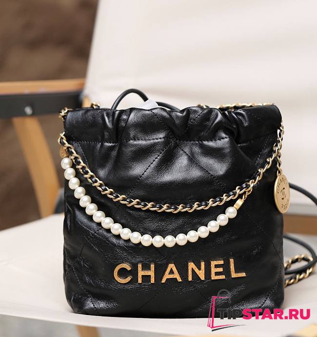 Chanel 22 Mini Handbag Shiny Black With Pearl AS3980 Size 20×19×6 Cm - 1
