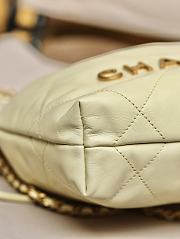 Chanel 22 Mini Handbag Shiny Yellow Size 20x18x6.5 Cm - 3