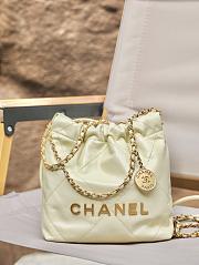 Chanel 22 Mini Handbag Shiny Yellow Size 20x18x6.5 Cm - 4