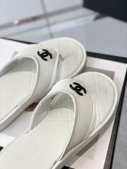 Chanel Summer New Beach White Slippers - 4