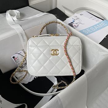 Chanel Vanity Case Shiny Calfskin & Gold-Tone Metal White Size 14×19×8.5 cm