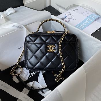 Chanel Vanity Case Shiny Calfskin Black Size 14×19×8.5 cm