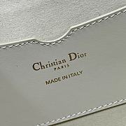 Dior 30 Montaigne Avenue Bag Dusty Ivory Size 22.5x12.5x6.5 cm - 2