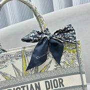 Dior Book Tote Multicolor Rêve d'Infini Embroidery Size 36x27.5x16.5 cm - 5