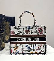 Dior Book Tote White Multicolor Dior Petites Fleurs Embroidery Size 36x27.5x16.5 cm - 1