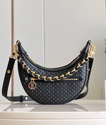 Louis Vuitton Loop Bag Black M22591 Size 23x13x6 cm