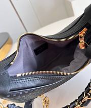 Louis Vuitton Loop Bag Black M22591 Size 23x13x6 cm - 5