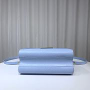 Louis Vuitton Twist MM Bleu Nuage Blue M21721 Size 23x17x9.5 cm - 2