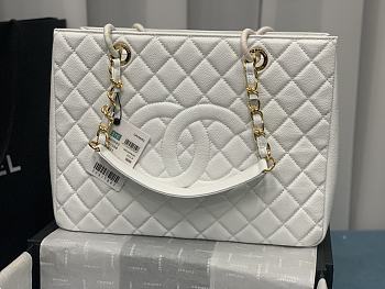 Chanel Classic Shopping Bag White Size 24x33x13 cm