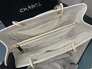 Chanel Classic Shopping Bag White Size 24x33x13 cm - 3