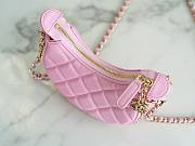 Chanel 23P Moon Crescent Small Bag Pink Size Size 14x10.5x5.5 cm - 5