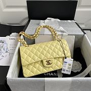 Chanel Classic Handbag Yellow A01112 Size 15.5×25.5×6.5 cm  - 1