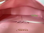 Chanel Classic Handbag Light Pink A01112 Size 15.5×25.5×6.5 cm - 2