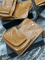 YSL Niki Medium Chain Bag In Crinkled Vintage Leather Light Caramel Size 28x20x8,5 cm - 3