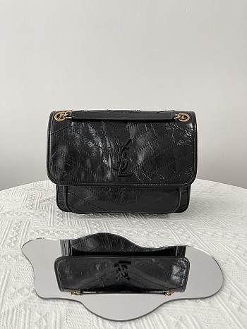 YSL Niki Medium Chain Bag In Crinkled Vintage Leather Noir Size 28x20x8,5 cm