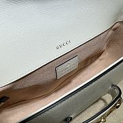 Gucci Horsebit 1955 Small Shoulder Bag White Leather Size 24x13x5 cm - 2