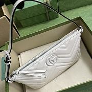 Gucci GG Marmont Shoulder Bag White Leather Size 23x12x10 cm - 4