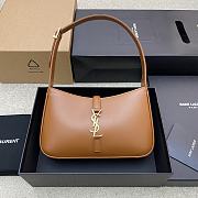 YSL Le 5 À 7 In Smooth Leather Dune 657228 Size 24.5x14x6 cm - 1