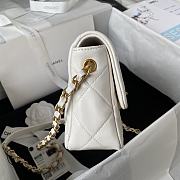Chanel Small Flap Bag White Lambskin AS3986 Size 14×21×7 cm - 5