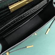 YSL Manhattan Shoulder Bag In Crocodile-Embossed Shiny Leather Size 29x20x7,5 cm - 4