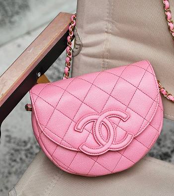 Chanel Mini Messenger Bag Pink Calfskin Size 15×19×7 cm