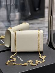 YSL Kate Small Chain Bag In Grain De Poudre Embossed Leather Blanc Vintage Size 20x12,5x5 CM - 3