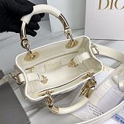 Dior The Lady 95.22 White Bag Size 20x13x8 cm - 4