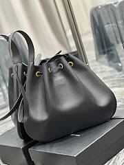 YSL Paris VII Large Flat Hobo Bag In Smooth Leather Black Size 44x33x2 cm - 5