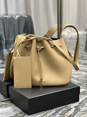 YSL Paris VII Large Flat Hobo Bag In Smooth Leather Nutmeg Size 44x33x2 cm